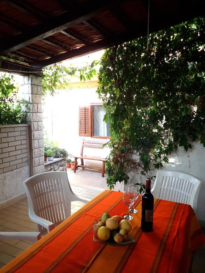 Katja Beach Apartment Račišće Exterior foto